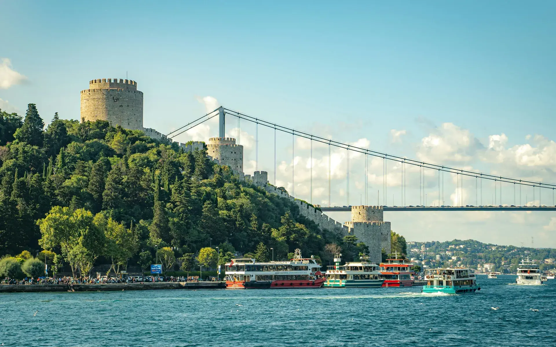 Bosphorus Cruise Istanbul 2026 — Ferries, Dinner Cruises & Private Yachts