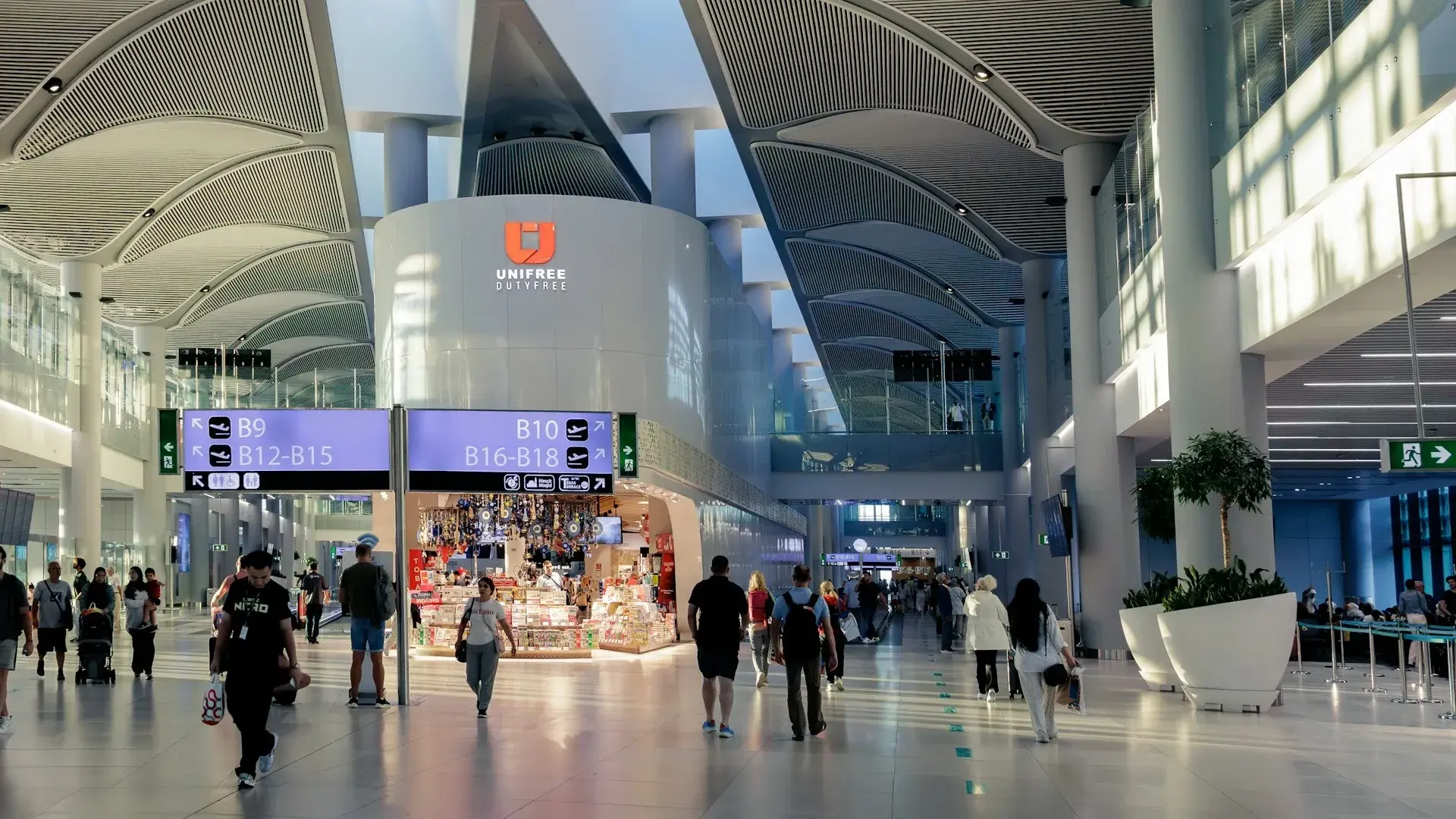 Istanbul Airport to Sabiha Gökçen Transfer 2026 — IST ↔ SAW Guide