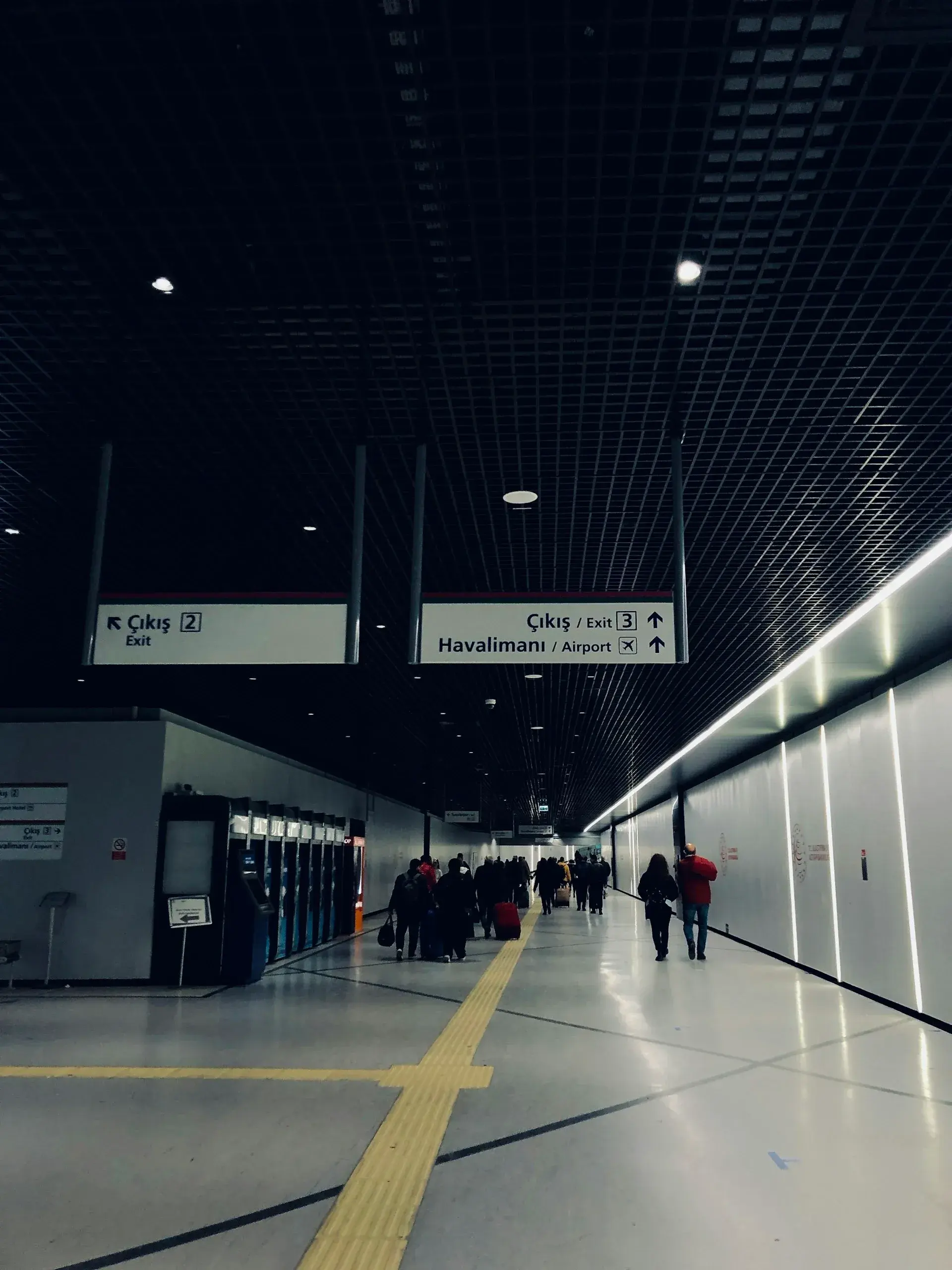 Istanbul Airport Transfer Prices 2026 — Flat Rates for IST & SAW