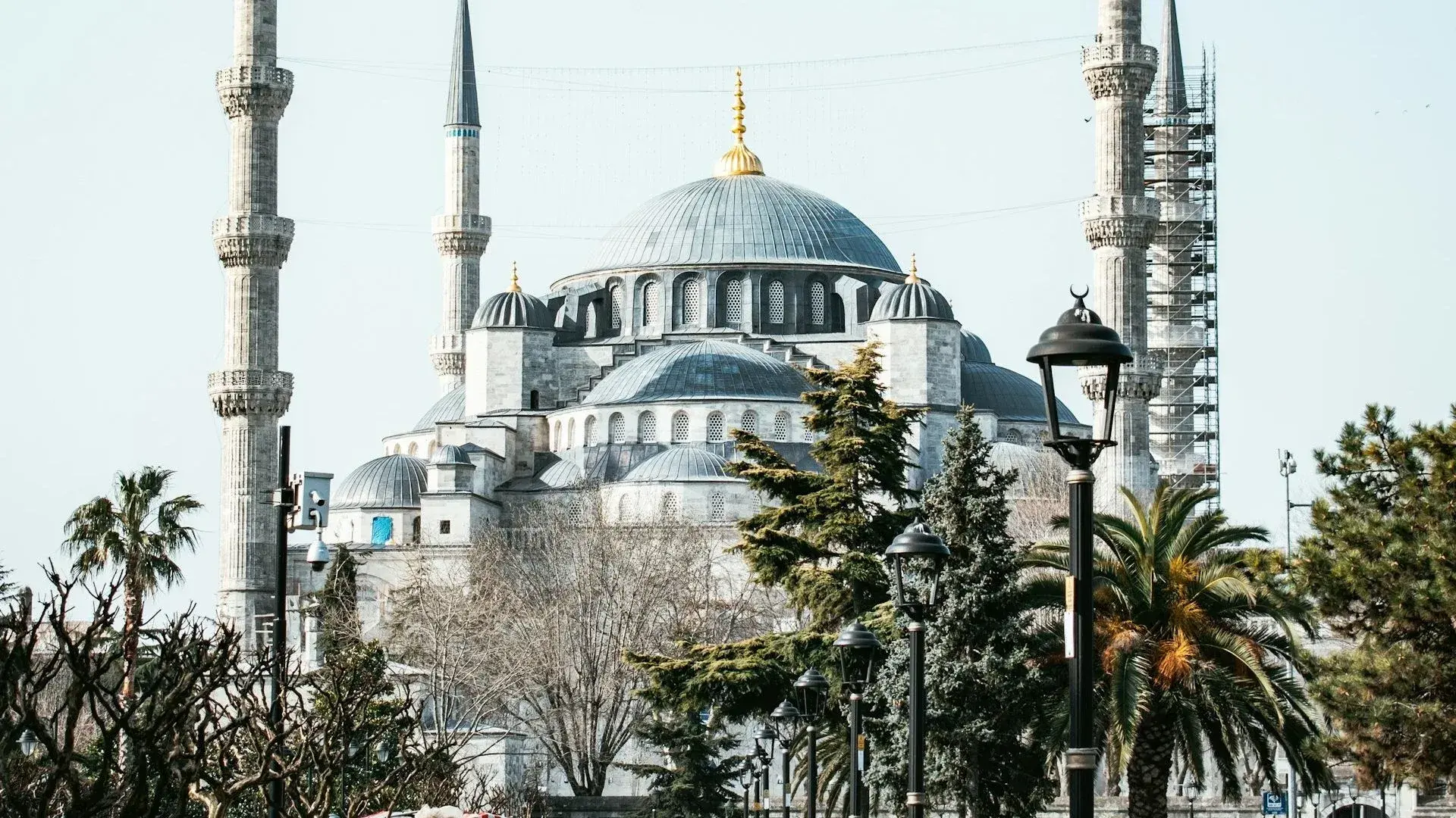 Private Istanbul City Tour 2026 — Hagia Sophia, Topkapi & Grand Bazaar