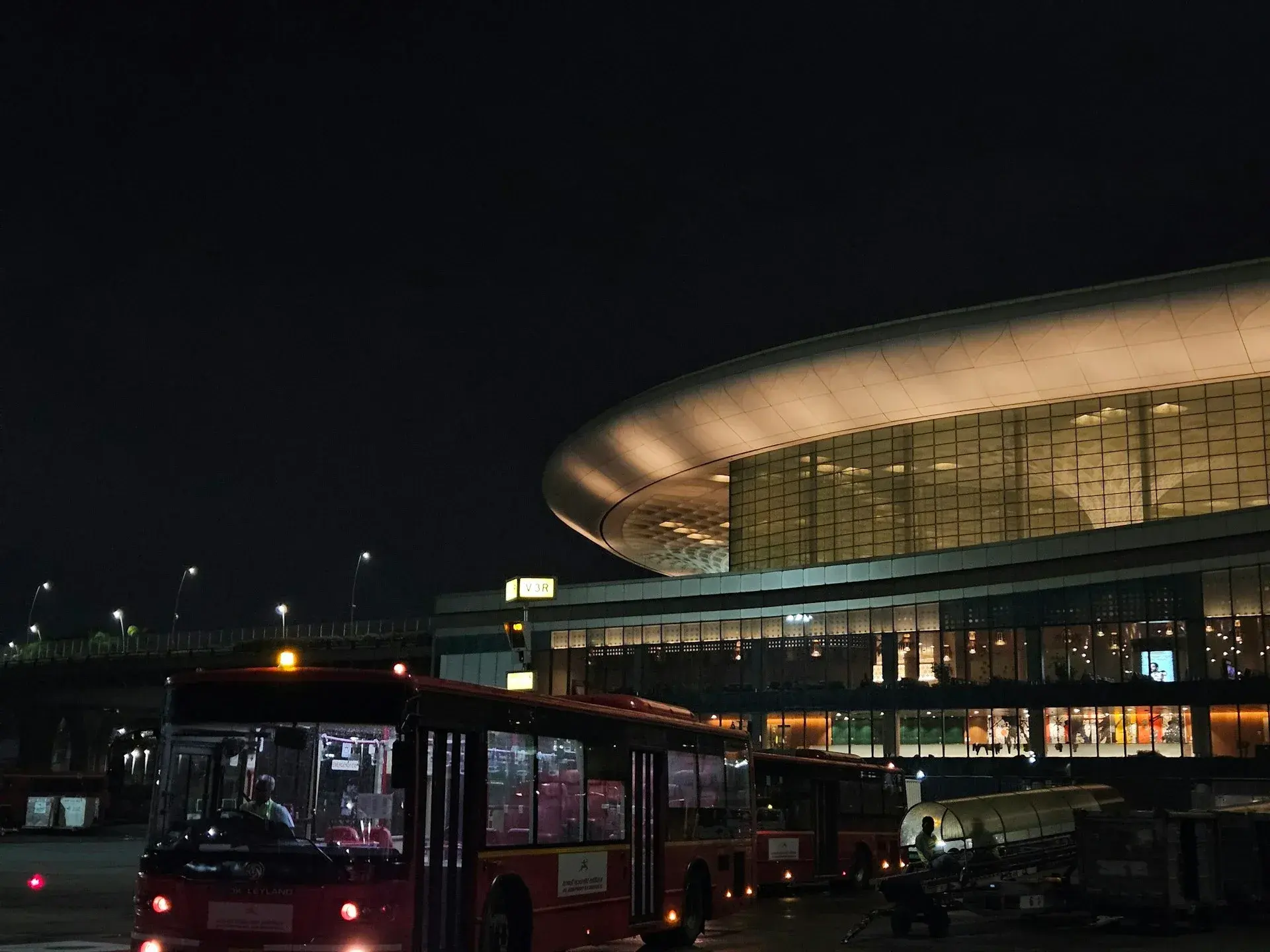 VIP Transfer vs HavaBus Sabiha Gökçen 2026 — Honest Comparison